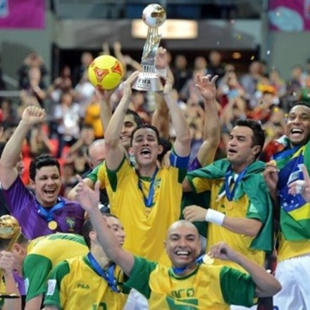 Бразилия снова чемпион!