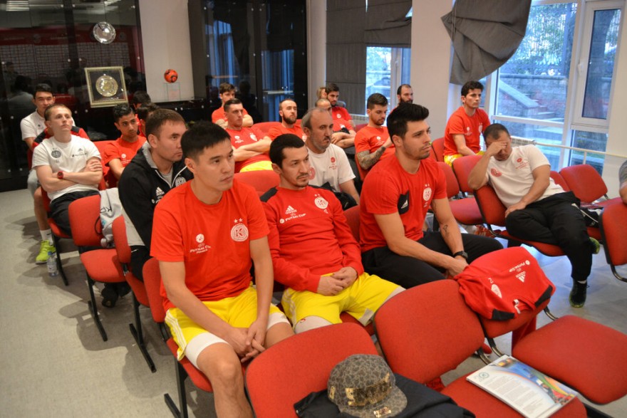 «Кайрат» провел собрание перед играми Кубка УЕФА
