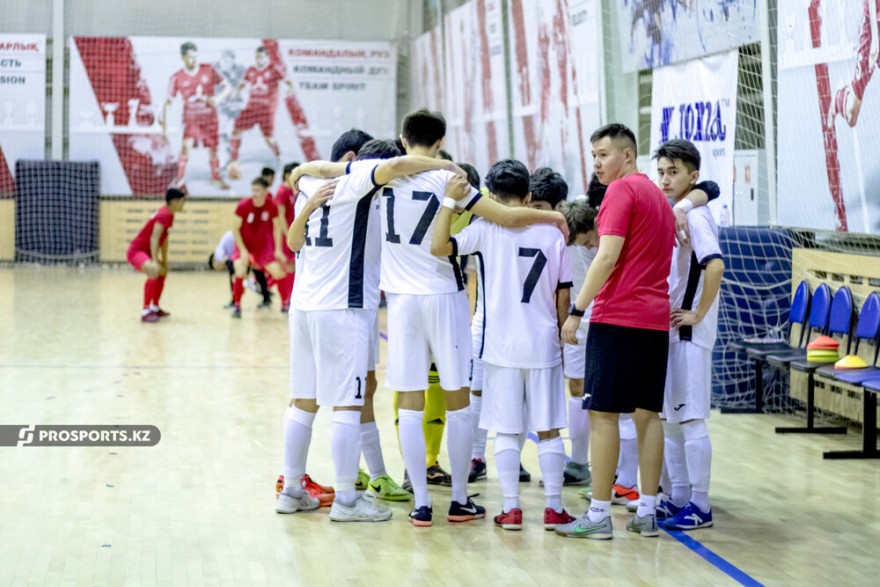 Юношеская команда «Кайрат» U-19 стартовала в мини-футбольной лиге Алматы