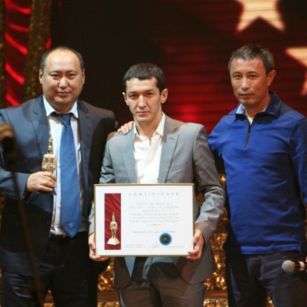 АФК «Кайрат» вручили премию «Спортсмен 2013 года»