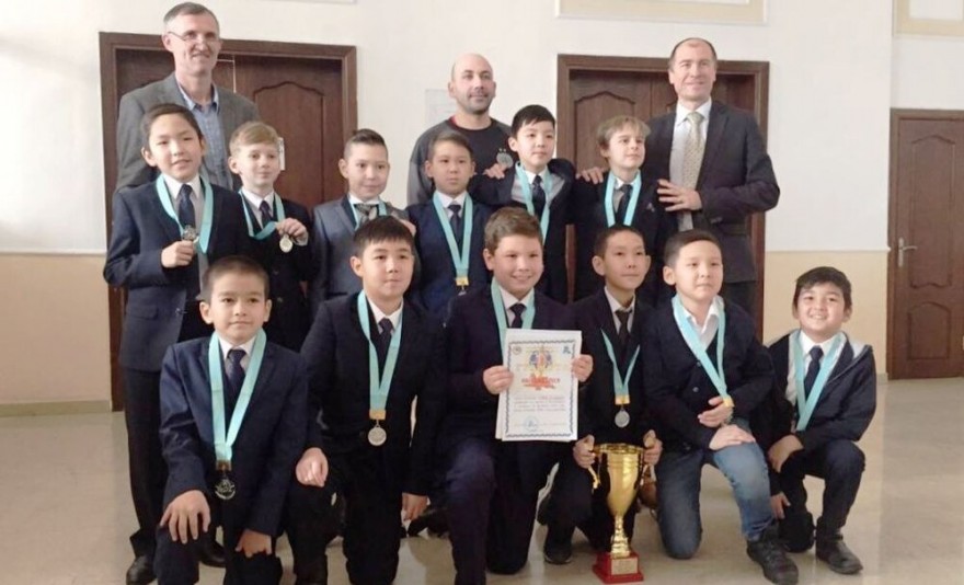 АФК «Кайрат» U10 - серебряный призер чемпионата Алматы! АФК «Кайрат» U10 - серебряный призер чемпионата Алматы!