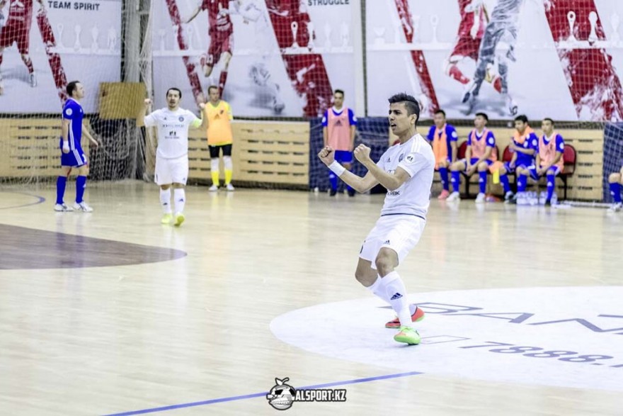 «Кайрат» вышел в полуфинал Кубка Казахстана «Кайрат» вышел в полуфинал Кубка Казахстана
