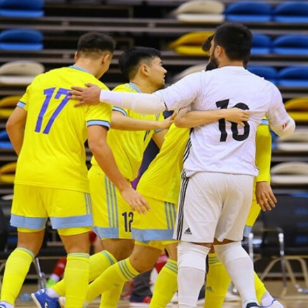 Сборная Казахстана вышла на третье место в официальном рейтинге УЕФА
