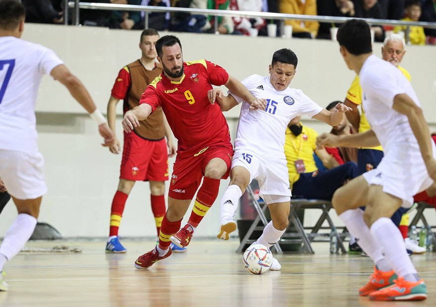 Сборная Казахстана разгромила Черногорию в отборе на ЧМ-2024