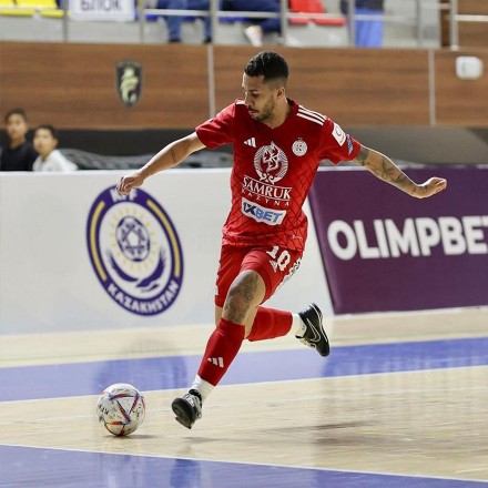 «Кайрат» не оставил шансов «Каспию» в матче кубка Казахстана