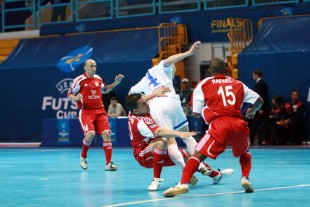 Кайрат - Динамо УЕФА 2009